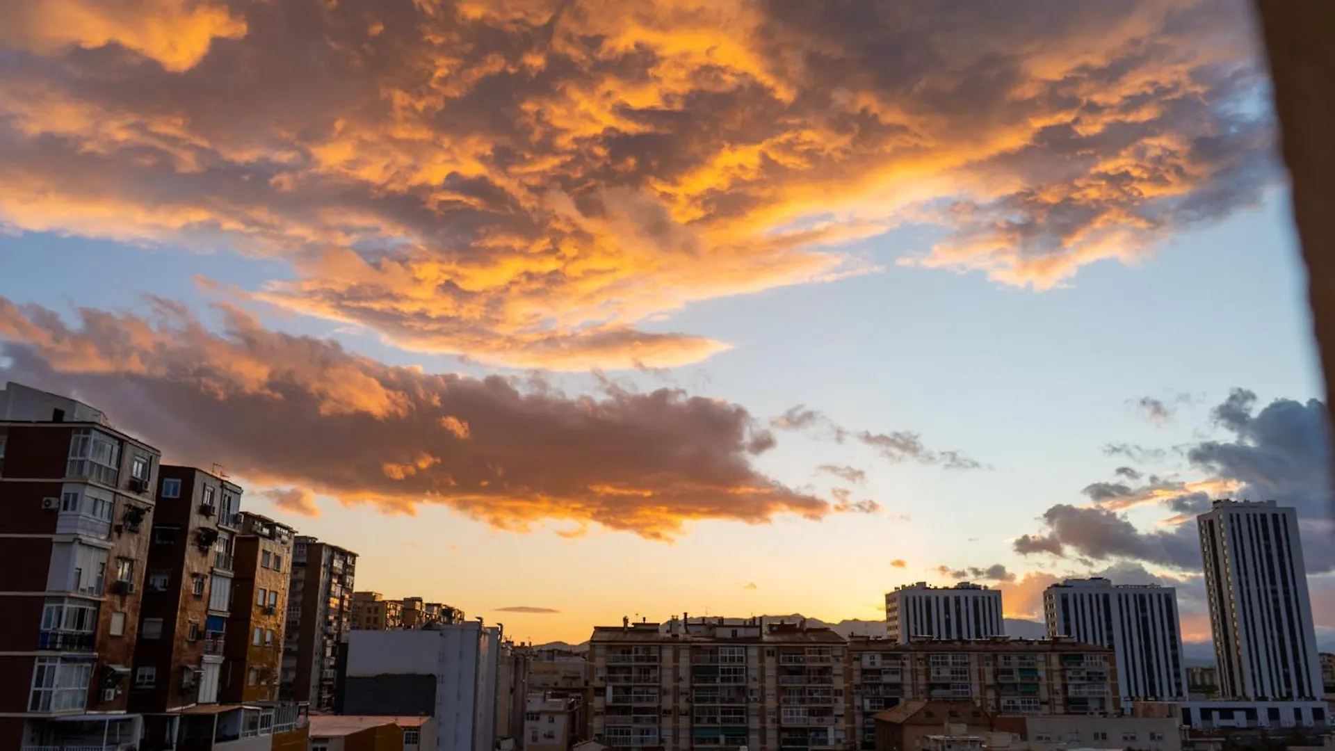 Lovely Apartment Close To City Center And Beach Malaga